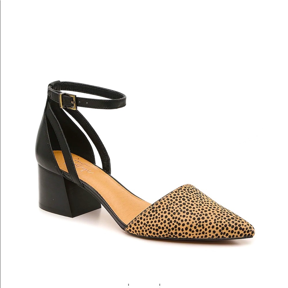 Crown Vintage Vavi Pump
